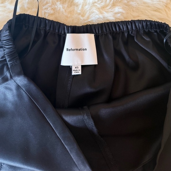 Reformation Fern Satin Short In Black, NWOT, NEVER WORN, NO FLAWS. - Picture 3 of 8